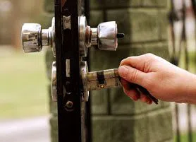 Golden Locksmith Services Baltimore, MD 410-697-2077 - 13-Re-Key-Locks