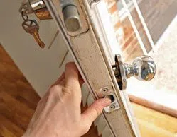 Golden Locksmith Services Baltimore, MD 410-697-2077 - 7-Lock-Changing
